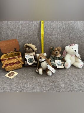 Boyds Bears Brown, Cream and White Mini Plush Collection with Picnic Basket